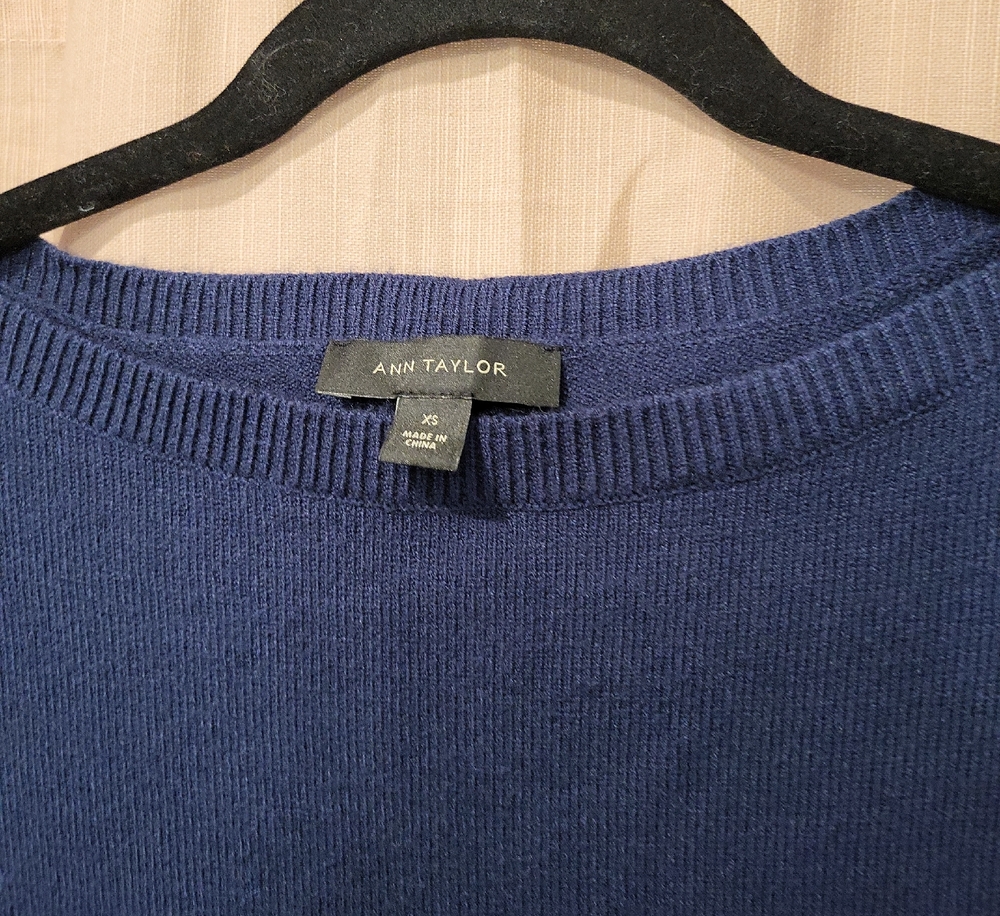 Ann Taylor Deep Navy Crewneck Pullover Sweater